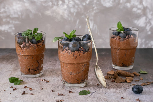 Csokoládés chia puding perui nyers csokoládé tömbből.